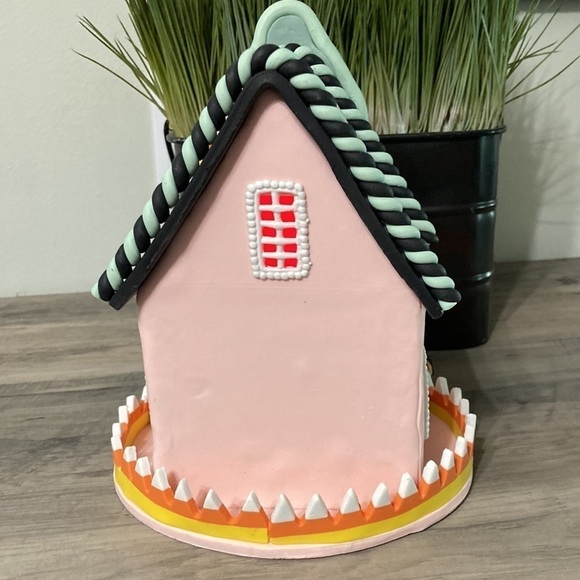 NEW! LAST ONE! LIGHT UP COLOR CHANGING RIP GINGERBREAD HALLOWEEN HAUNTED HOUSE - Picture 8 of 14